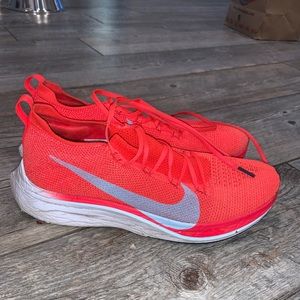 Nike VaporFly 4% Flyknit